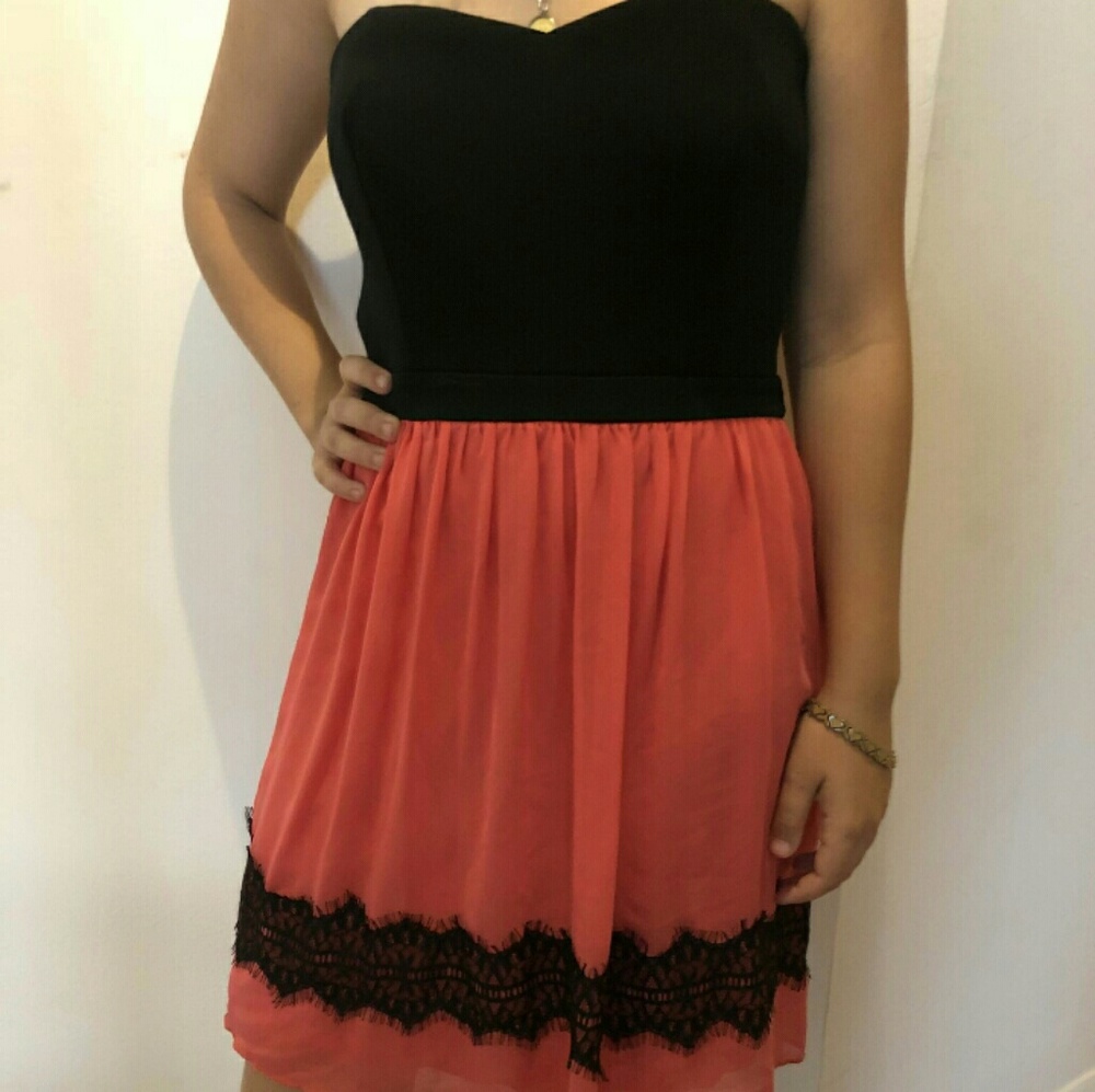 SWEET STORM Strapless Dress